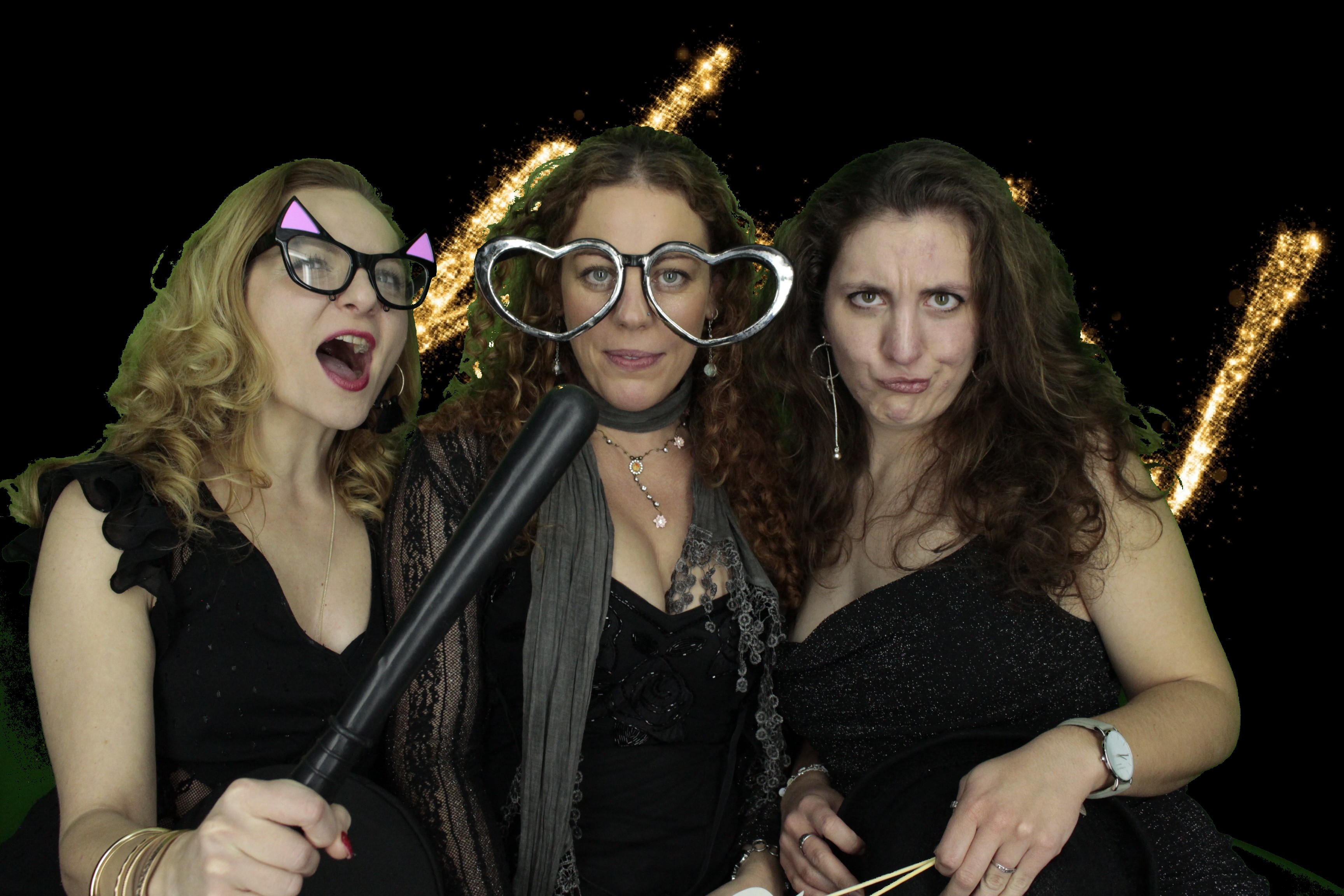New Years Eve Party Silvermere | View more photos from the event at gallery.myphotoboothexperience.co.uk/u/MyPhotoBoothExperienceLtd/New-Years-Eve-Party-Silvermere
